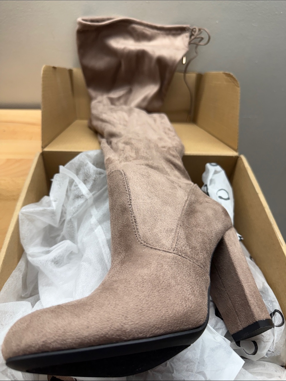 Journee Collection WC MAYA Taupe Over-the-Knee Suede Boots Women’s Size 7.5 NWT